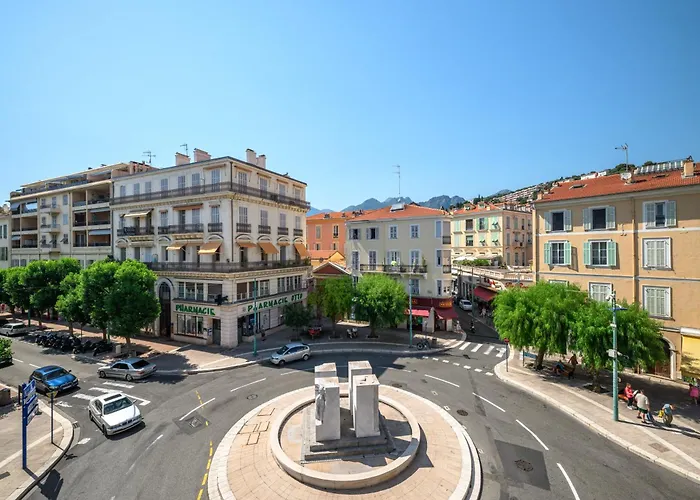 Queen Garden Iii, Elegant 2 Pieces Au Coeur Du Centre Ville, Vue Laterale Mer, Ac * Menton