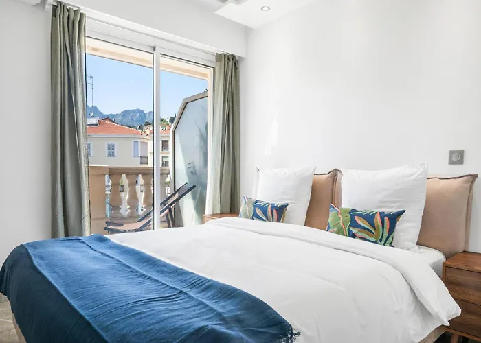 Queen Garden Iii, Elegant 2 Pieces Au Coeur Du Centre Ville, Vue Laterale Mer, Ac Apartment