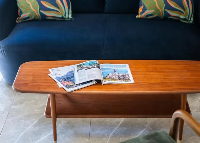 アパート Queen Garden Iii, Elegant 2 Pieces Au Coeur Du Centre Ville, Vue Laterale Mer, Ac マントン