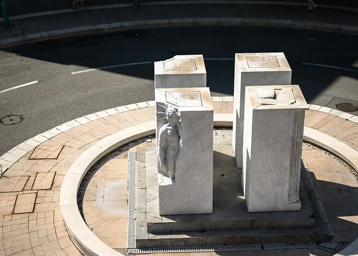 Queen Garden Iii, Elegant 2 Pieces Au Coeur Du Centre Ville, Vue Laterale Mer, Ac *