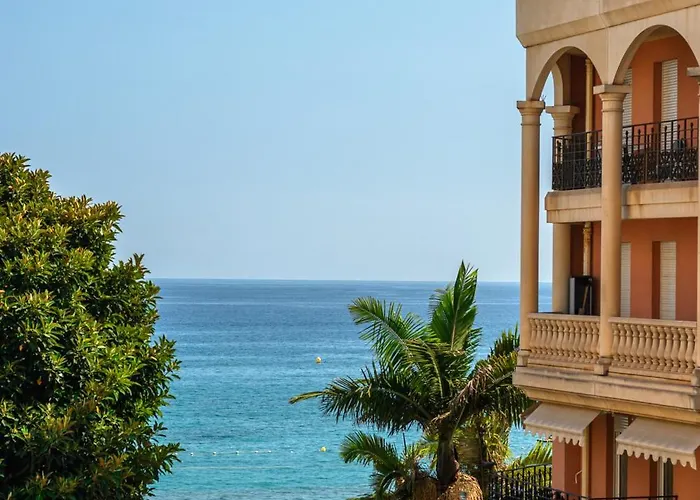 Queen Garden Iii, Elegant 2 Pieces Au Coeur Du Centre Ville, Vue Laterale Mer, Ac Apartment Menton